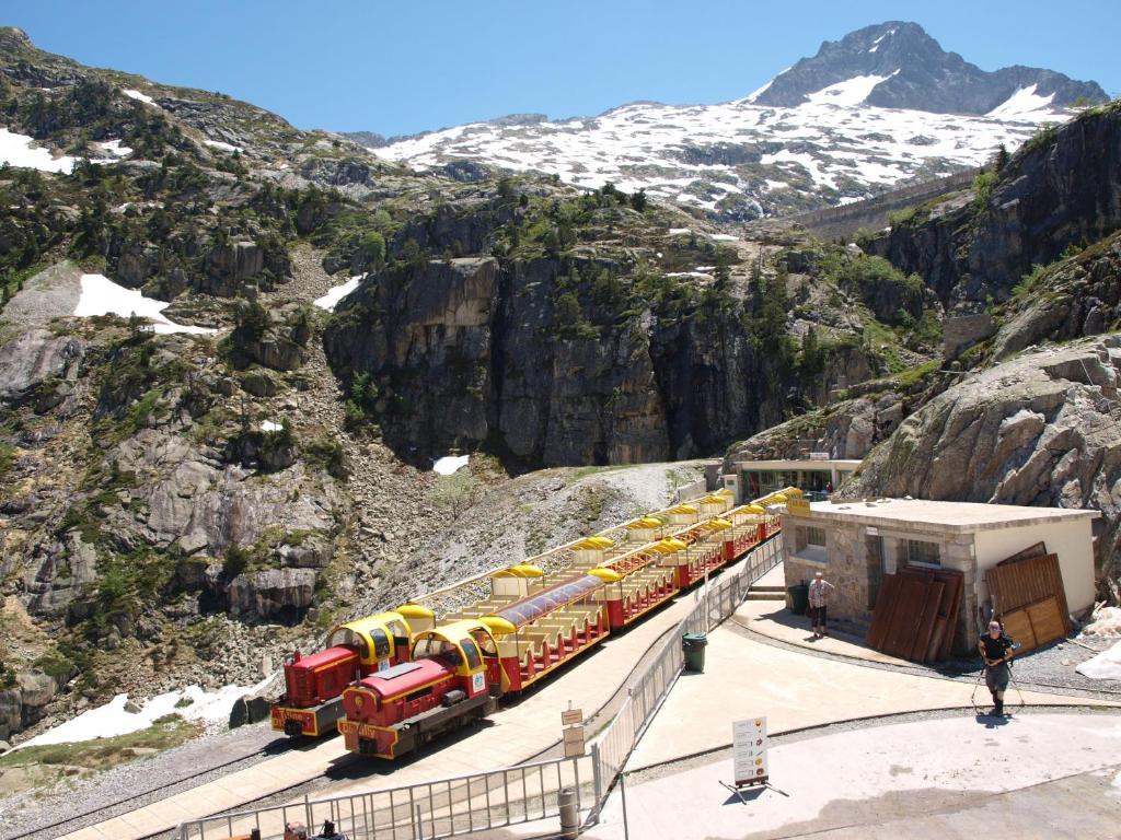 Hotel Valle De Izas Sallent de Gállego Exterior foto